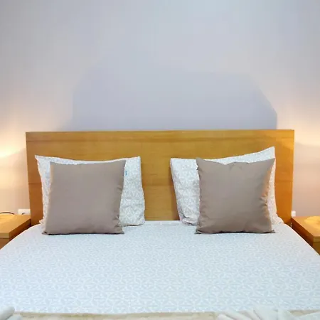 Village House Vakantiehuis São Vicente